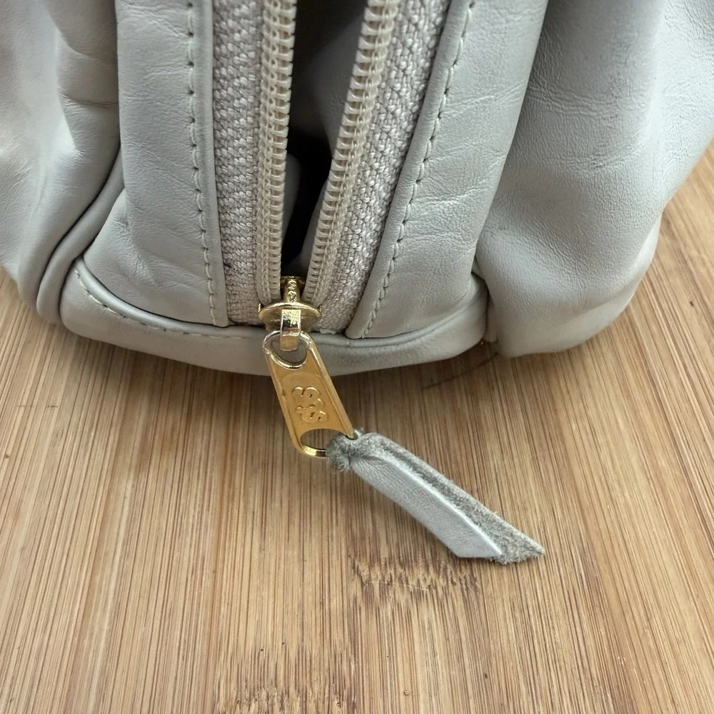 SAS Vintage Cream Leather Multicompartment Handbag Purse Shoulder Bag‎